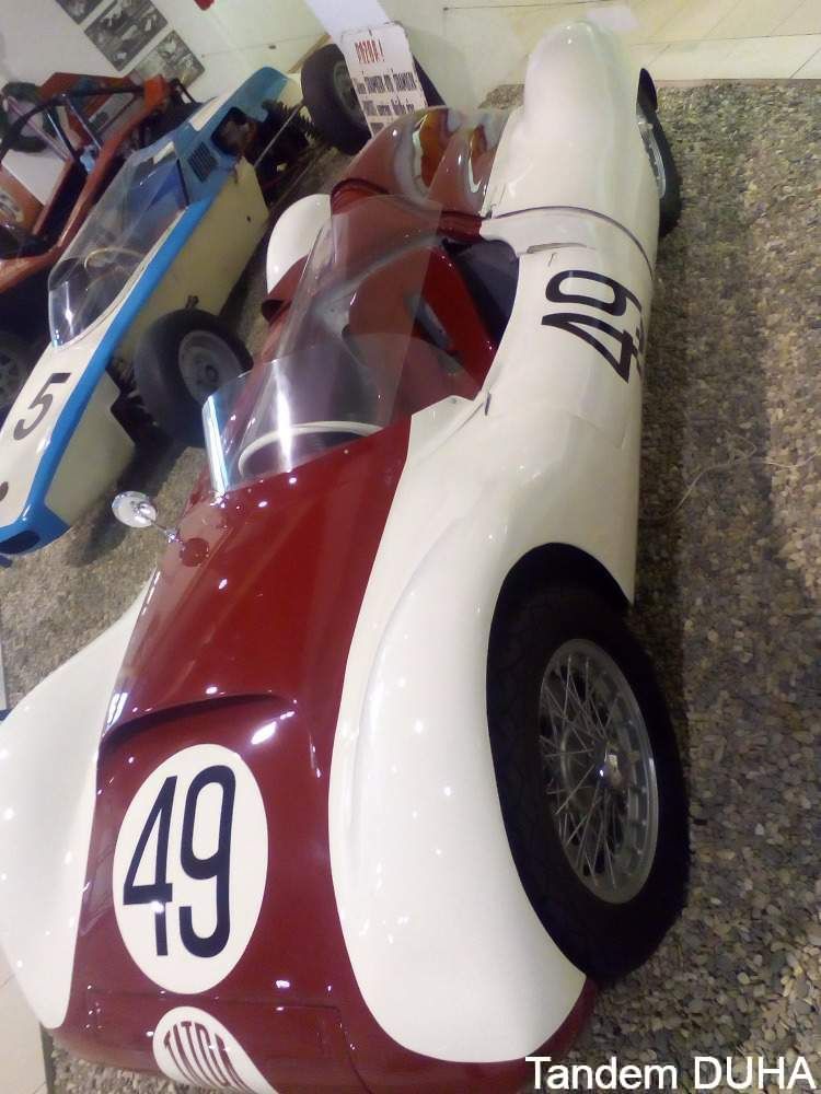 27747993_505822139811252_5013006012664866950_o.jpg