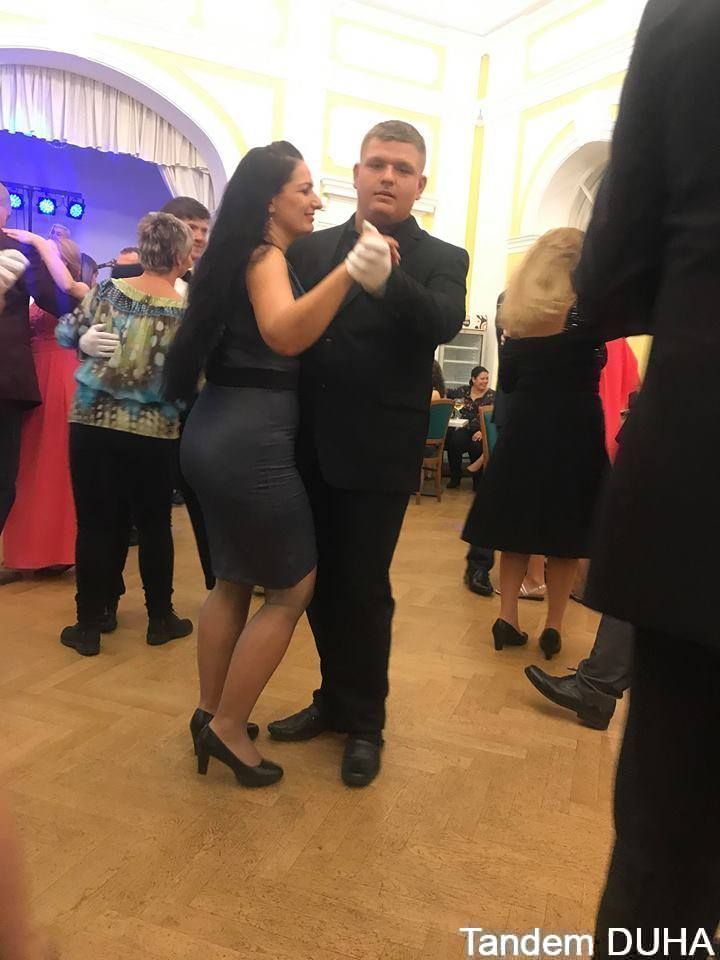 47578593_685117121881752_8517394613005189120_n.jpg
